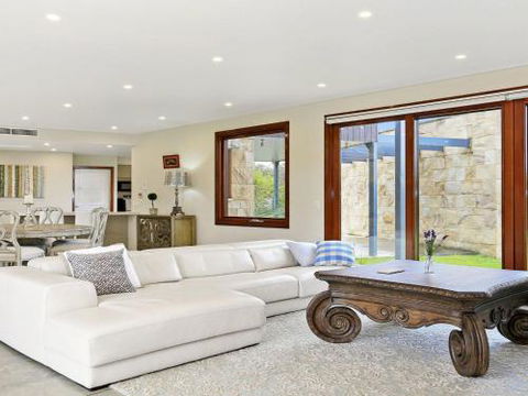ALPINE LODGE Alpine Southern Highlands 4pm Check Out Sundays - eAccommodation 5