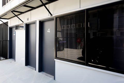 Airlie Sun & Sand Accommodation Studio 1 - eAccommodation 4