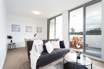 Executive Designer Apartment With Pool + Parking - eAccommodation 0