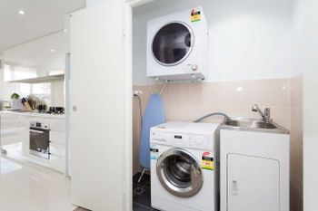 Executive Designer Apartment With Pool + Parking - eAccommodation 1