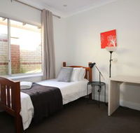 Swan View Family Home - eAccommodation