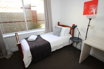 Swan View Family Home - eAccommodation 2