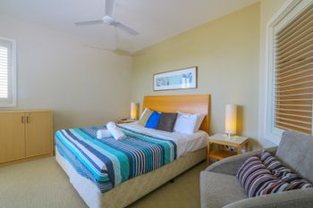 Resort Apartment On Salt Beach 6318 - eAccommodation 3