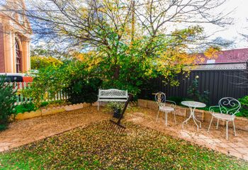 Spooky Hall Motel - eAccommodation 3