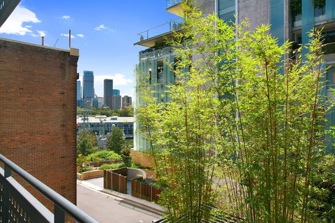 I Can View Woolloomooloo - eAccommodation 5