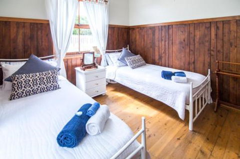 Celestial Dew Of Tyalgum - eAccommodation 5