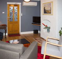 Heritage Listed Georgian Cottage - eAccommodation