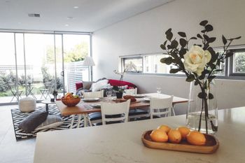 LUXURY 3 BEDROOM APARTMENT SYDNEY - eAccommodation 0