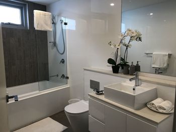 LUXURY 3 BEDROOM APARTMENT SYDNEY - eAccommodation 4