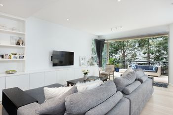 HomeHost Amazing H342 - eAccommodation 0