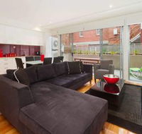 Mitford St. Elwood Lifestyle - eAccommodation
