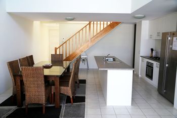 Waters Edge - eAccommodation 3