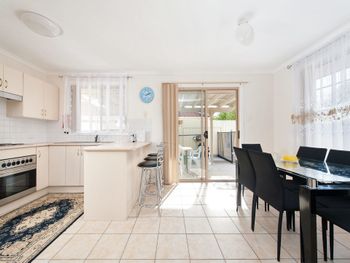 Seaclusion 2 2 Margaret Street - eAccommodation 3