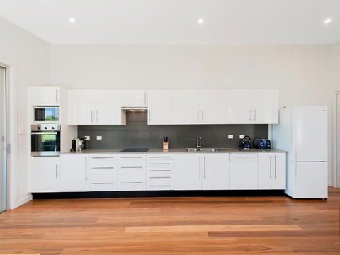 Ocean Views 41A Ocean Avenue - eAccommodation 5
