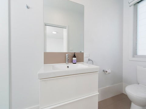 Ocean Views 41A Ocean Avenue - eAccommodation 3