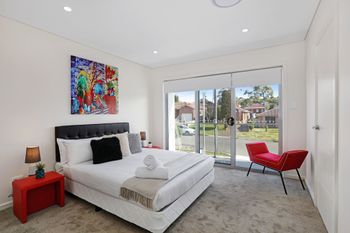 Merrylands West NSW eAccommodation