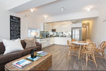 Bondi Beach Waterfront - eAccommodation 0