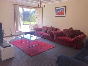 Caves Cottage - eAccommodation 4