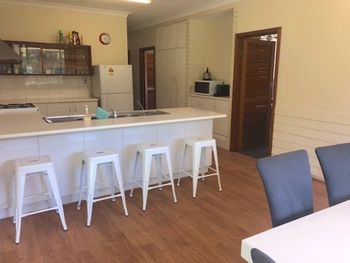 Caves Cottage - eAccommodation 5