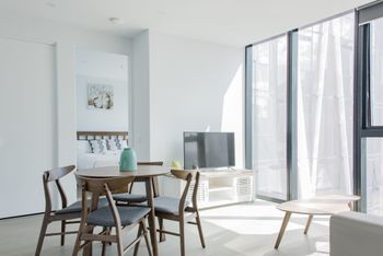 Avant Tower Apartment - eAccommodation 6