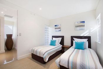 Cotton Beach Forty Four Roof Top - eAccommodation 5