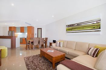 Cotton Beach Forty Four Roof Top - eAccommodation 1