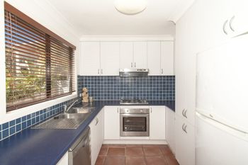 Spinnakers Loft 3 Bed Apartment - eAccommodation 3
