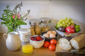 Arcadia Bed & Breakfast & Cottages - eAccommodation 4