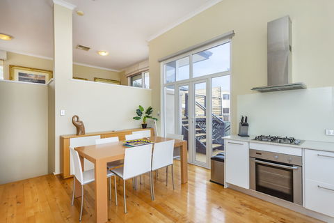 Scarborough Seaview Loft - eAccommodation 3