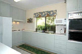 Ambience Holiday Apartments - eAccommodation 3