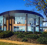 Premier Hotel  Apartments - eAccommodation