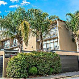 Adelaide DressCircle Apartments - Ward St - eAccommodation 2