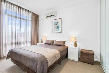 Adelaide DressCircle Apartments - Ward St - eAccommodation 1