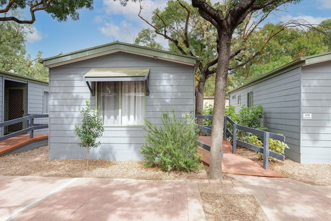 Adelaide Caravan Park - eAccommodation 0