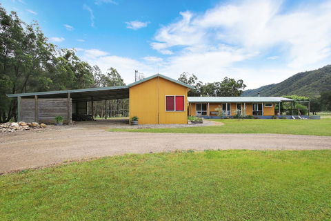 Feathertop Views And Dorm - eAccommodation 1