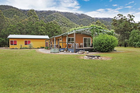 Feathertop Views And Dorm - eAccommodation 2