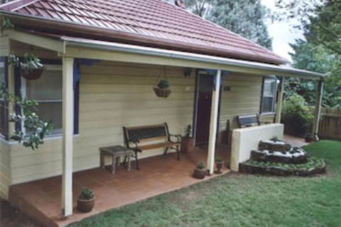 Arcadia Cottage - eAccommodation 0