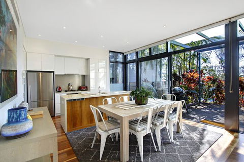 A PERFECT STAY - Ocean View At Kiah - eAccommodation 6