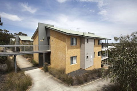ECU Village Bunbury - eAccommodation 0