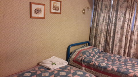 Annies Shandon Inn - eAccommodation 2