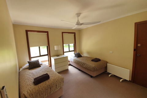 Annies Holiday Units - eAccommodation 5