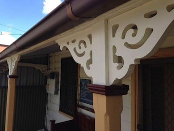 A Settler's Cottage - eAccommodation 0