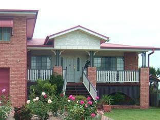 Ayr Bed & Breakfast On McIntyre - eAccommodation 1