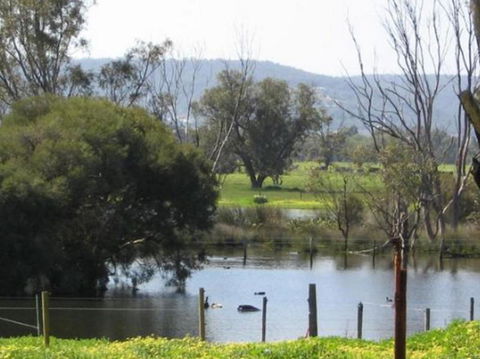 Armadale Farmstay Bed & Breakfast - eAccommodation 4