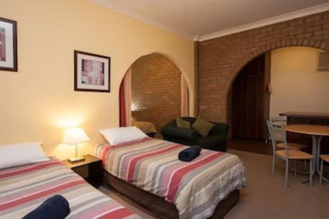 Albury Classic Motor Inn - eAccommodation 7