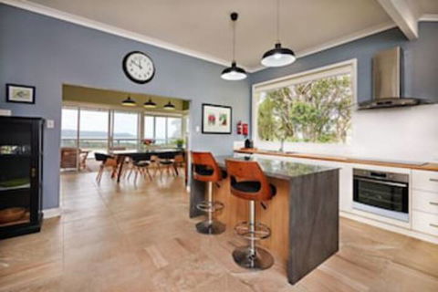 Albany Harbourside Apartments And Houses - eAccommodation 0