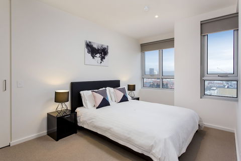 Astra Apartments Adelaide - eAccommodation 4