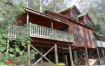Alison NSW eAccommodation