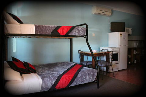 York Motel - eAccommodation 7