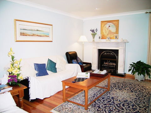 Lavender House B&B - eAccommodation 3